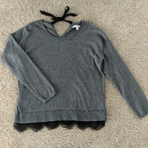 Gray blouse/sweater